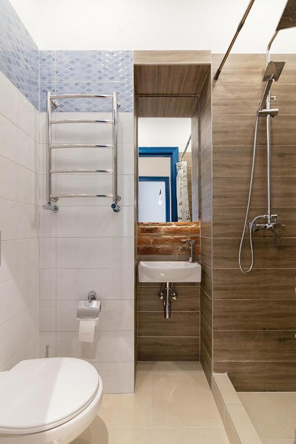 Leogrand Three Bedrooms Vip Apartments On Kniazia Romana 12 ลวีฟ ภายนอก รูปภาพ